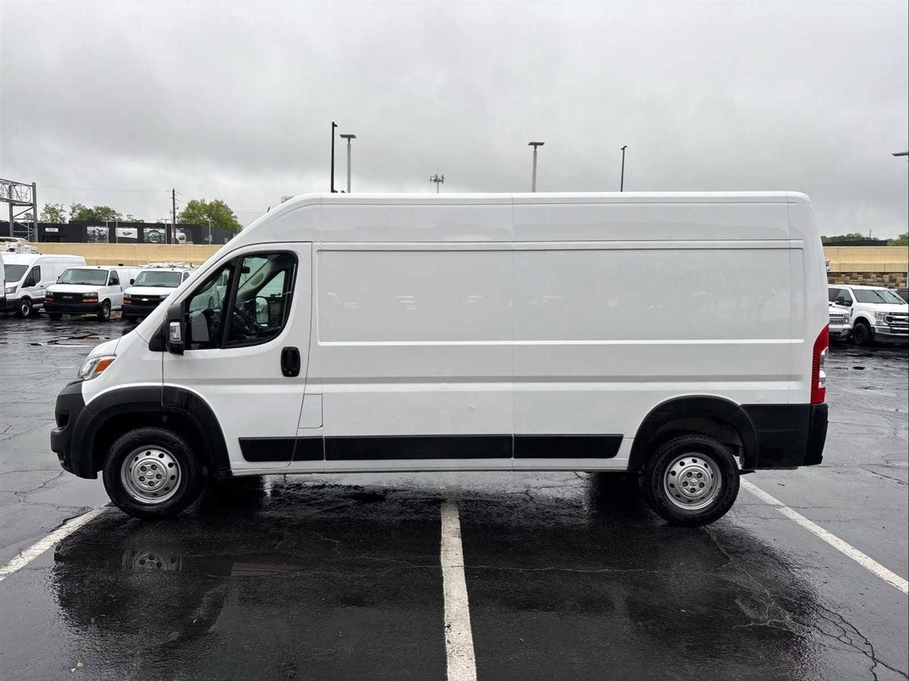 Used 2023 RAM ProMaster 2500 FWD image 5