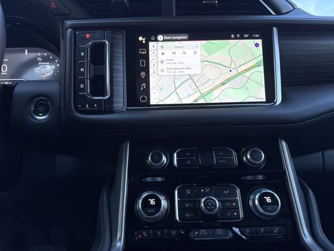 Used 2023 GMC Yukon Denali w/ Denali Reserve Package image 33