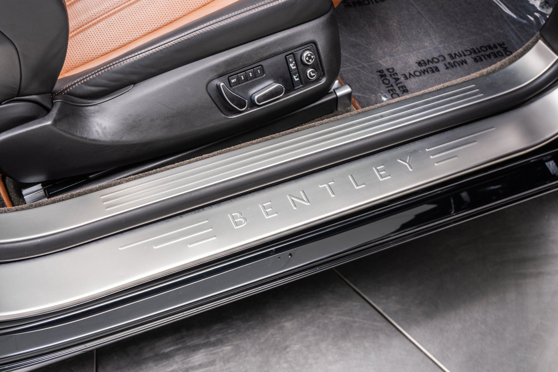 Used 2014 Bentley Continental GT AWD/4WD image 33