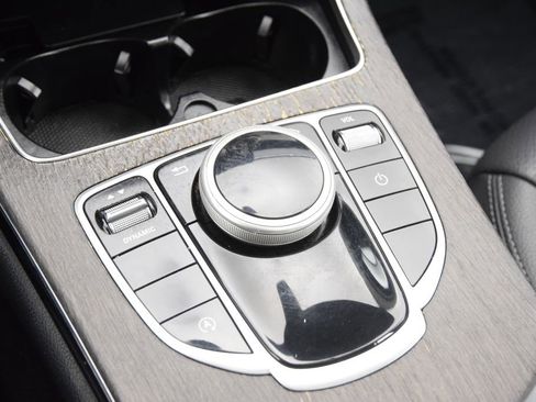 Certified 2019 Mercedes-Benz C 300 Sedan image 31