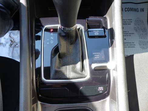 Used 2024 Jeep Compass Sport image 20