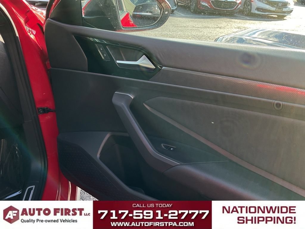 Used 2021 Volkswagen Jetta GLI FWD image 17