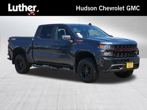 Used 2021 Chevrolet Silverado 1500 Custom Trail Boss w/ LPO, Dark Essentials Package AWD/4WD image 1