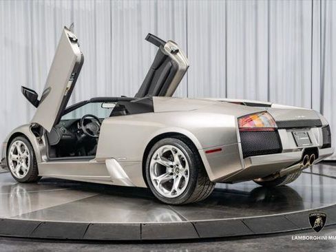 Used 2006 Lamborghini Murcielago Roadster AWD/4WD image 21