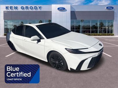 Used 2025 Toyota Camry SE w/ Multimedia Upgrade Package