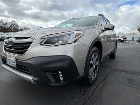 Used 2020 Subaru Outback Limited image 9