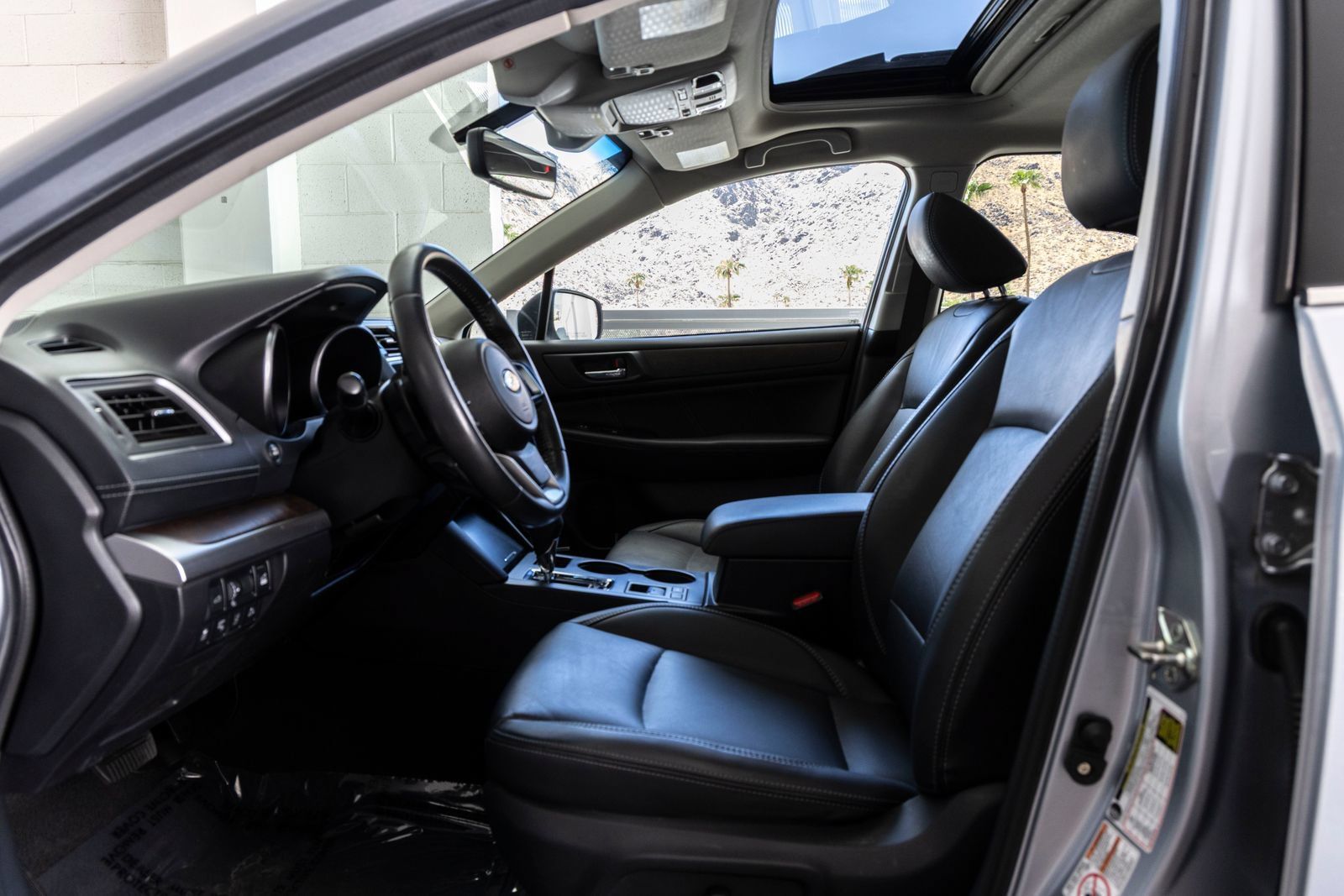 Used 2019 Subaru Outback 3.6R Limited AWD/4WD image 13