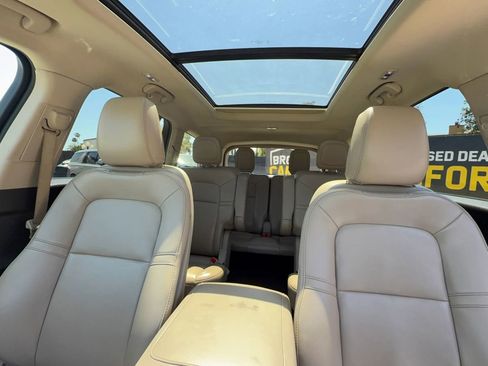 Used 2022 Lincoln Aviator 2WD w/ Premium Package image 14