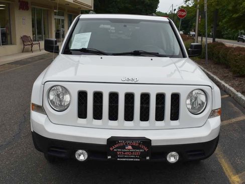 Used 2014 Jeep Patriot High Altitude FWD image 9