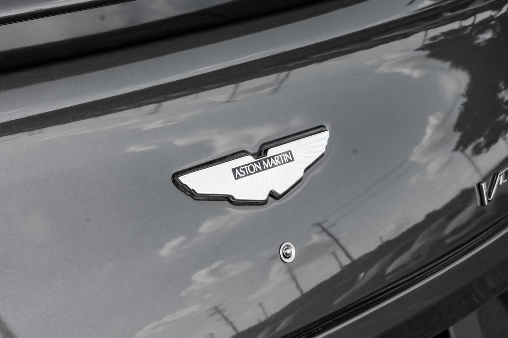 Used 2016 Aston Martin Vanquish Coupe RWD image 47