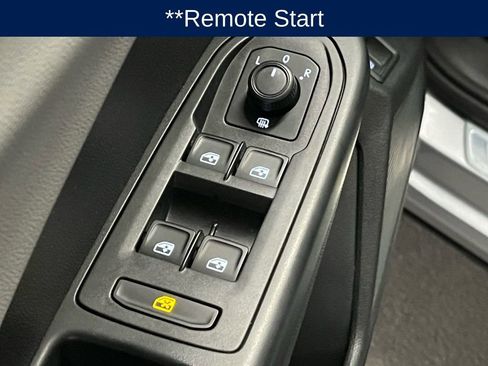 Used 2022 Volkswagen Taos SE image 16