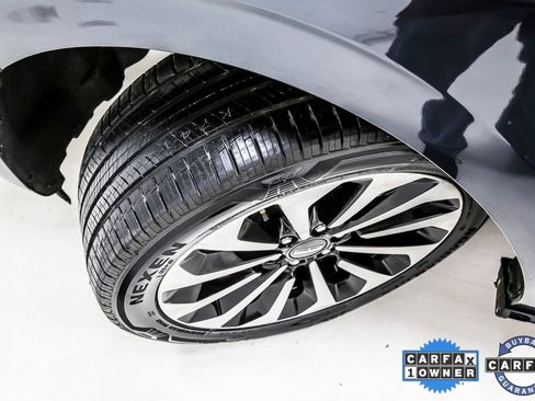 Used 2024 Lincoln Navigator L Reserve image 11