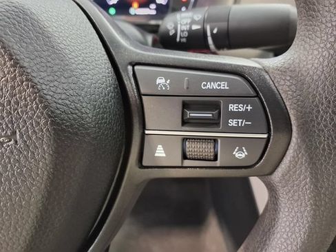 Certified 2025 Honda Accord SE image 9
