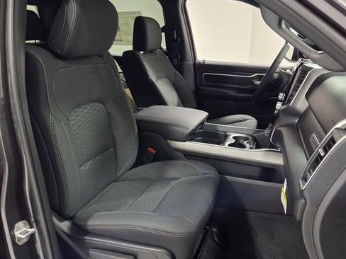 New 2026 RAM 1500 Big Horn AWD/4WD image 16