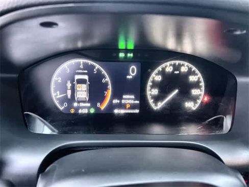 Certified 2025 Honda HR-V Sport image 19