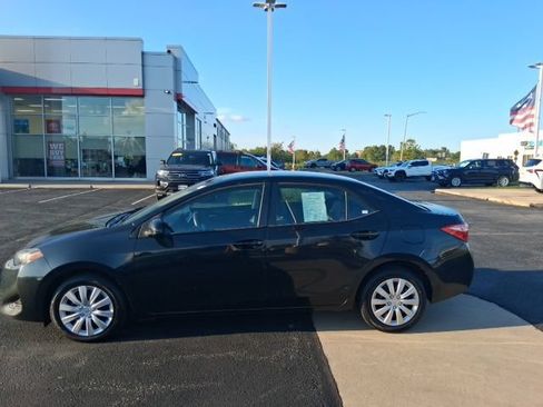 Used 2019 Toyota Corolla LE FWD image 13