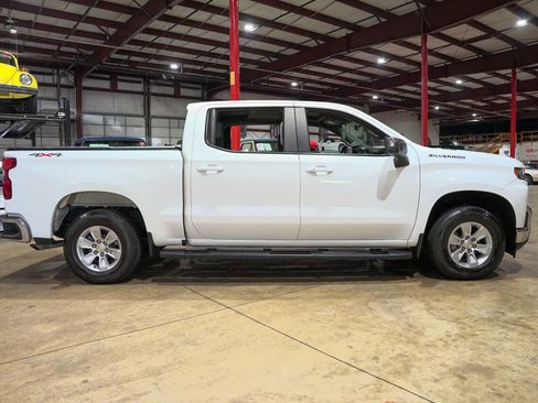 Used 2021 Chevrolet Silverado 1500 LT AWD/4WD image 10