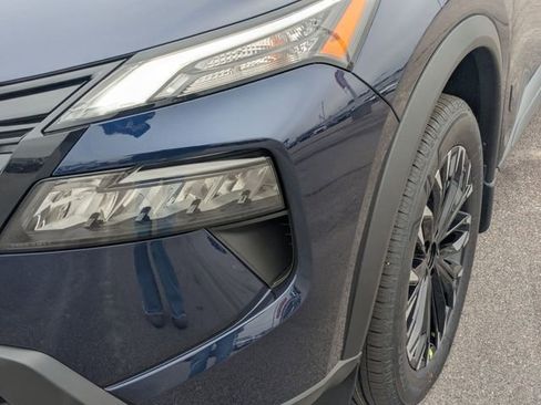 New 2026 Nissan Rogue SV FWD image 9