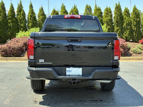 Used 2024 Chevrolet Colorado W/T image 8