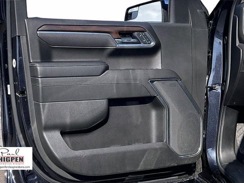 Used 2025 GMC Sierra 1500 SLT image 23