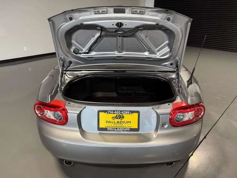 Used 2014 MAZDA MX-5 Miata Grand Touring RWD image 29