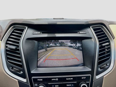 Used 2017 Hyundai Santa Fe Sport FWD image 10