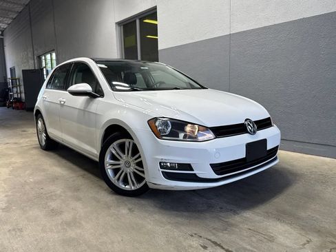 Used 2015 Volkswagen Golf TDI SE FWD image 2