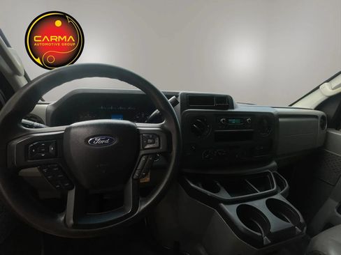 Used 2022 Ford E-350 and Econoline 350 Super Duty w/ Power Windows & Locks Group RWD image 17