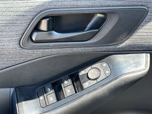 Used 2023 Nissan Rogue S FWD image 14