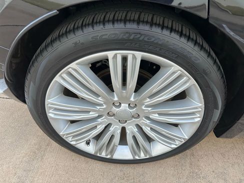 Used 2020 Land Rover Range Rover Velar R-Dynamic S image 8