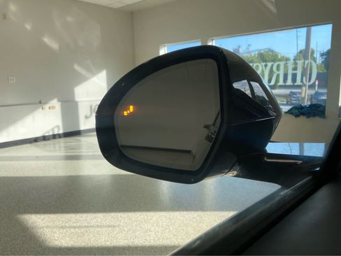 Used 2024 Lincoln Nautilus Premier w/ Equipment Group 102A image 41