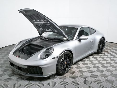 Used 2026 Porsche 911 Carrera GTS image 31