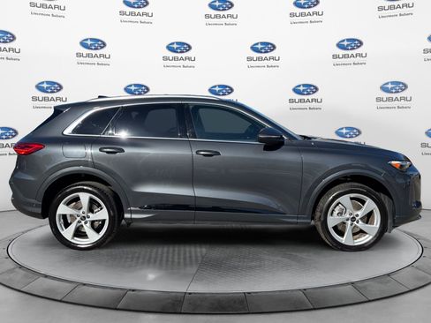 Used 2025 Audi Q5 Premium Plus w/ Premium Plus AWD/4WD image 6