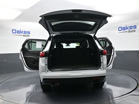 Used 2023 Chevrolet Traverse Premier w/ LPO, Floor Liner Package image 64