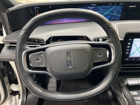 Certified 2025 Lincoln Nautilus Reserve w/ Jet Appearance Package image 16