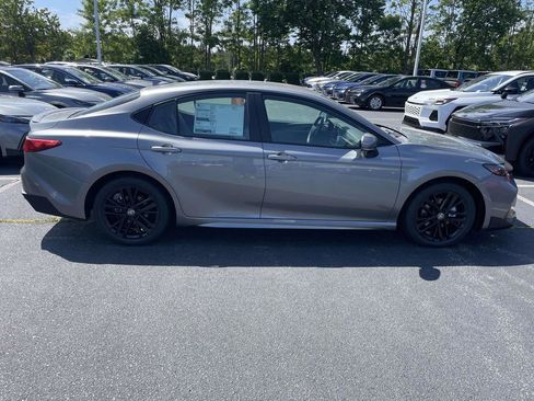 New 2026 Toyota Camry SE FWD image 13