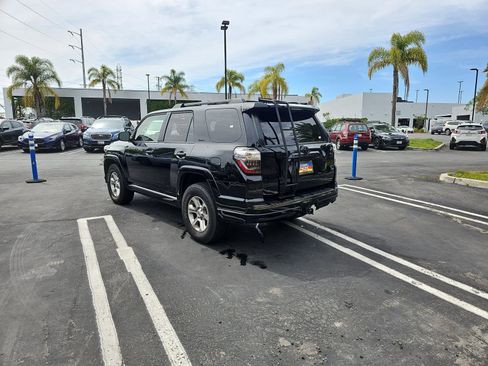 Used 2020 Toyota 4Runner Nightshade image 5