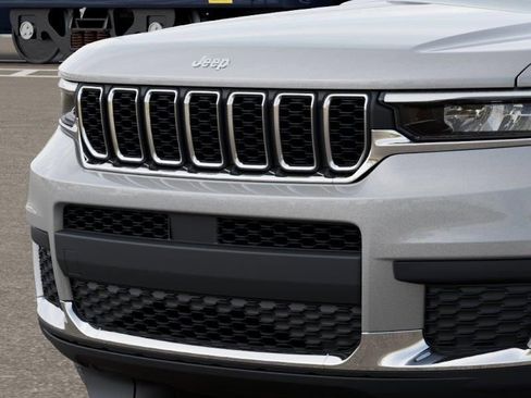 New 2026 Jeep Grand Cherokee L 2WD image 11