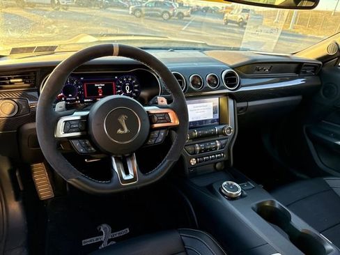 Used 2020 Ford Mustang Shelby GT500 w/ Technology Package image 12