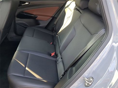 Certified 2021 Volkswagen ID.4 Pro S image 17