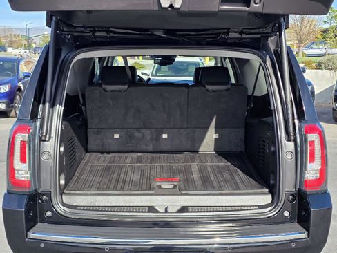 Used 2020 GMC Yukon XL Denali w/ Open Road Package image 24
