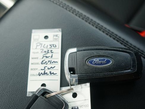 Used 2022 Ford Explorer XLT AWD/4WD image 33