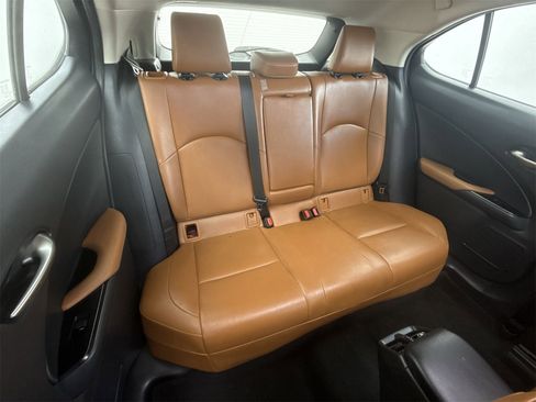 Used 2019 Lexus UX 200 w/ Premium Package image 46