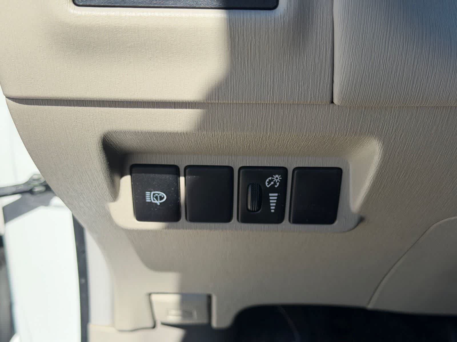Used 2014 Toyota Prius V Five FWD image 20