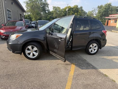 Used 2014 Subaru Forester 2.5i Premium w/ Protection Package #1 AWD/4WD image 31