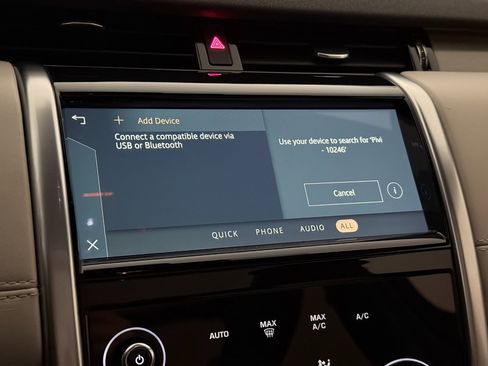 Used 2022 Land Rover Discovery Sport SE R-Dynamic image 33