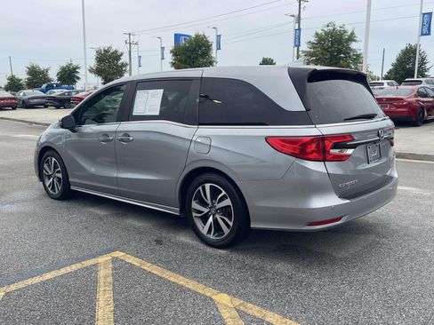 Used 2023 Honda Odyssey Touring image 4