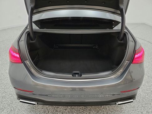 Used 2024 Mercedes-Benz C 300 Sedan image 27