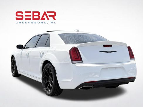 Used 2019 Chrysler 300 S w/ S Model Appearance Package RWD image 11
