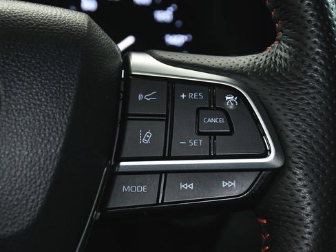 Used 2024 Toyota Sienna XSE FWD image 30